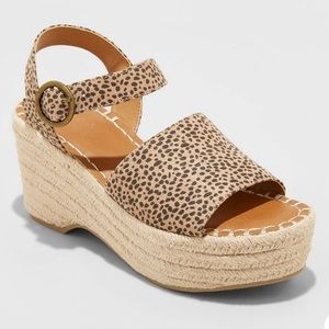 7.5 BNWT leopard wedge boho Gypsy platform sandals